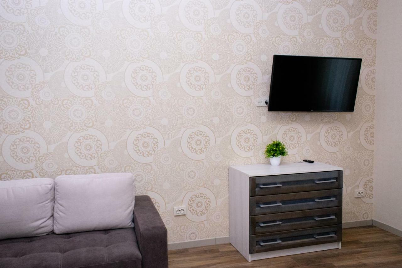 Apartment Barvy Lvova On Kostyushka St Exterior foto